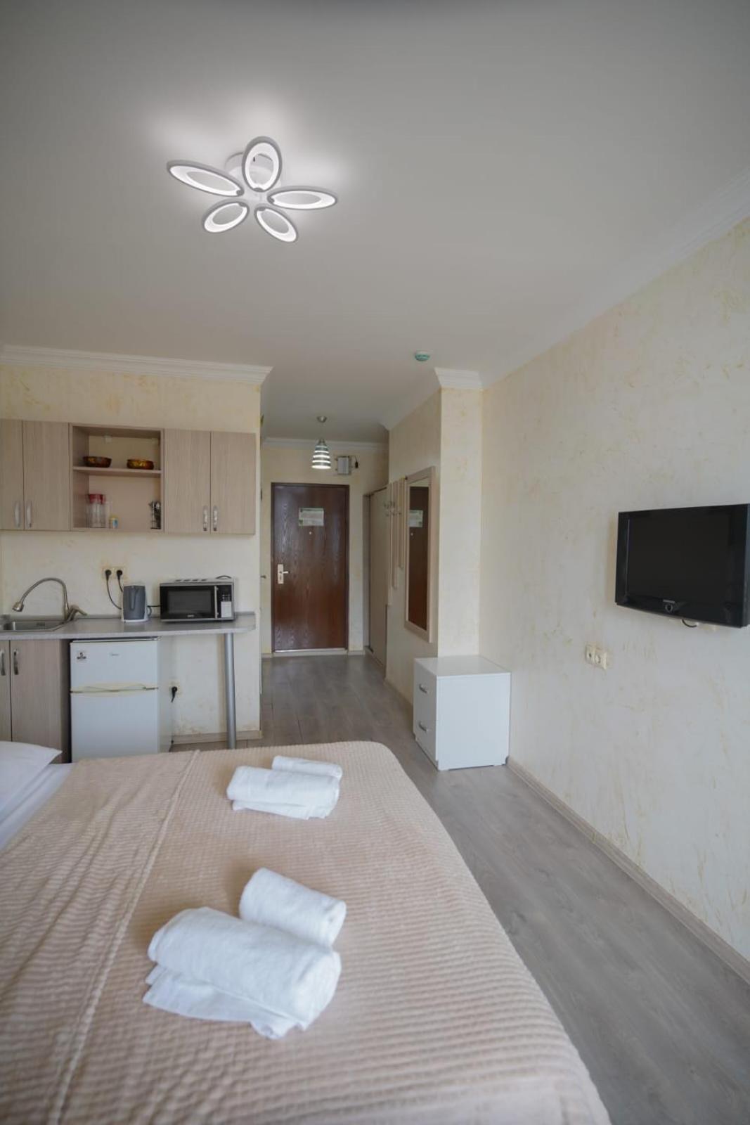 Apartment Orbi Dado Batoemi Buitenkant foto